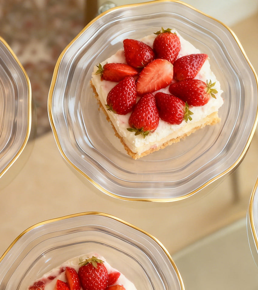 Plastic Dinnerware Set